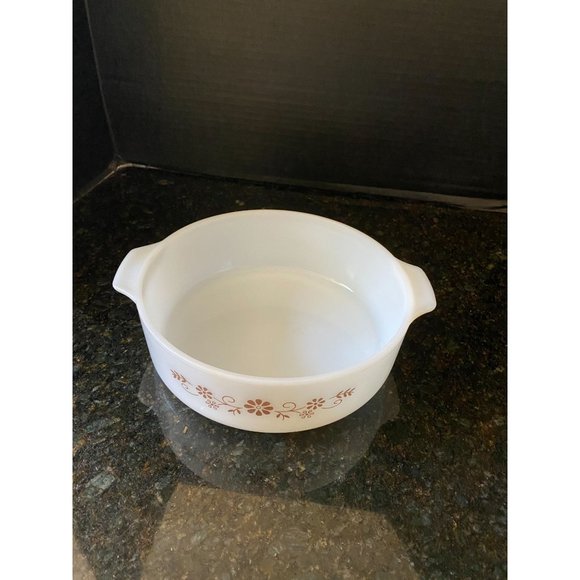 Dynaware, PYR-O-REY, 8 5" Brown, Round Daisy Casserole Dish, Vintage - Picture 2 of 5